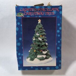 VTG Christmas Avenue Lighted Porcelain Christmas Tree Green Snow Tipped C-7 Bulb